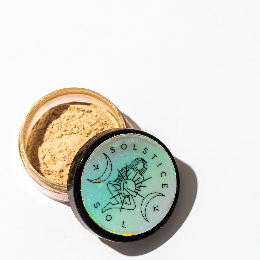 Shimmering Setting Powder from Solstice Sol